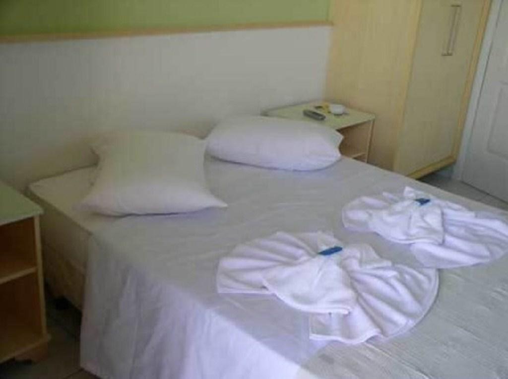 Hotel Pousada Mineirinho Balneário Praia do Leste Rum bild